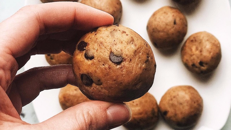 5- Ingredient Almond Butter Cookie Dough Bites